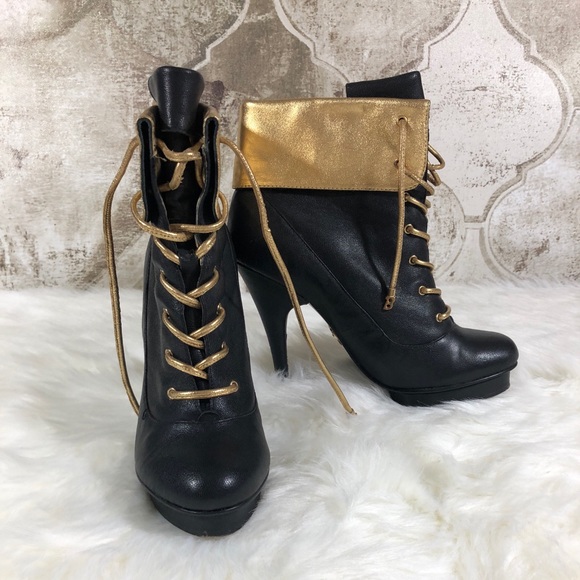 Betsey Johnson Shoes - 👢BETSY JOHNSON booties👢